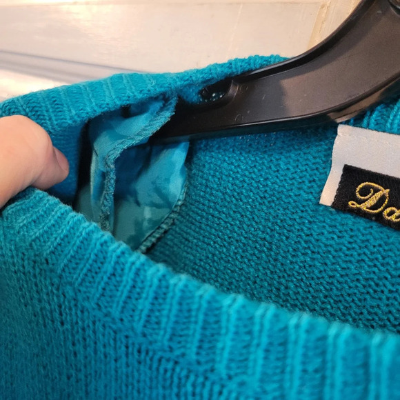 Vintage Dana Scott Faux Pearl Sequined Bows Embellished Knit Sweater - Picture 4 of 6